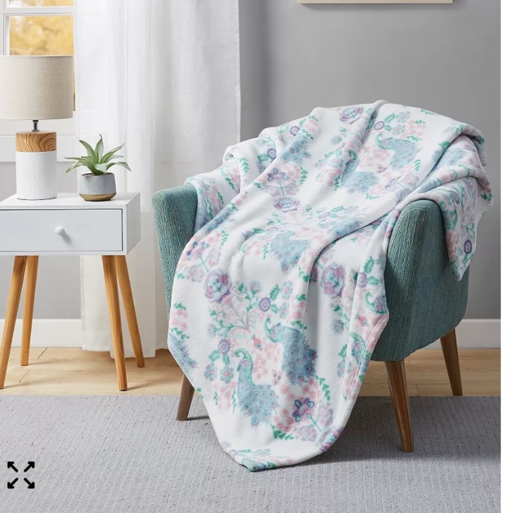 Martha Stewart Pastel Peacock Fleece Throw Blanket (50”x60”)